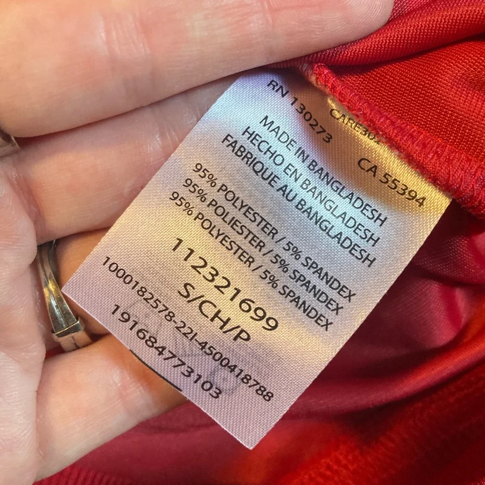 Wrangler brand, kids size small, beautiful red and gold, new with tags, top